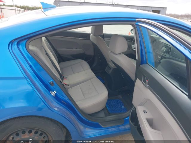 5NPD74LF8HH211188 Hyundai ELANTRA SE