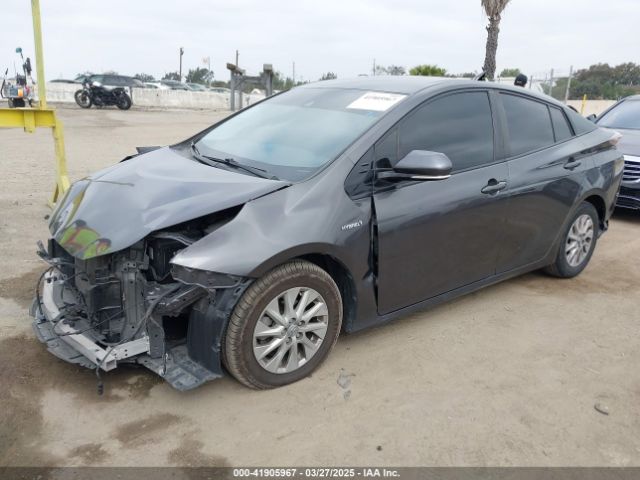 JTDKBRFU8J3590773 Toyota Prius Two
