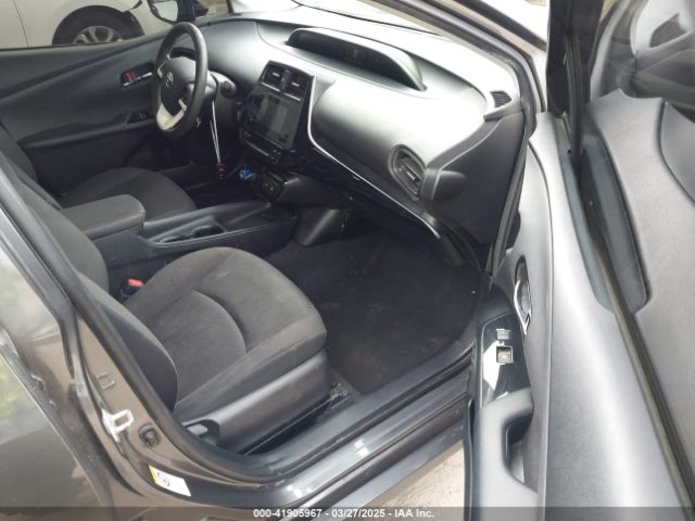 JTDKBRFU8J3590773 Toyota Prius Two