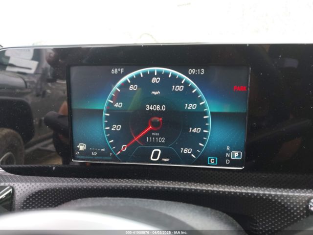 WDD3G4EBXKW034950 Mercedes-Benz A 220
