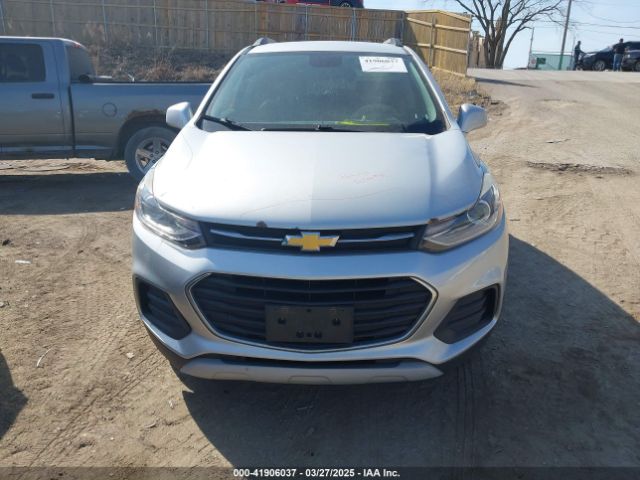 3GNCJPSB4HL175388 Chevrolet Trax Lt