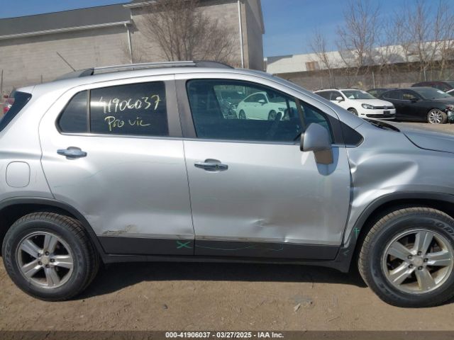 3GNCJPSB4HL175388 Chevrolet Trax Lt