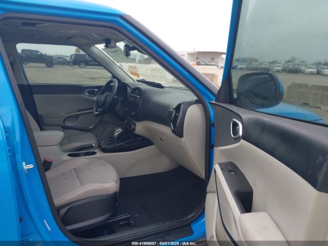 KNDJ33AU2P7216562 KIA SOUL EX