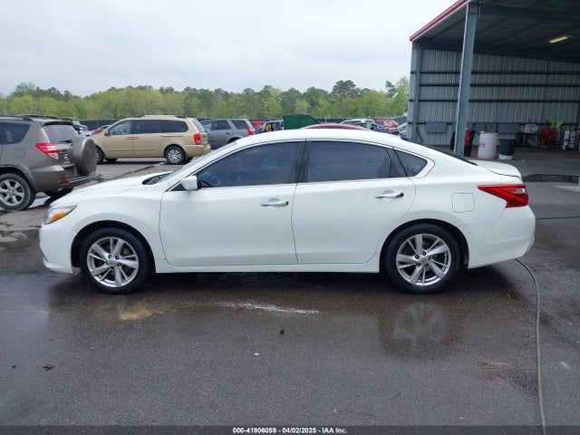 1N4AL3AP5HC130381 Nissan Altima 2.5 S