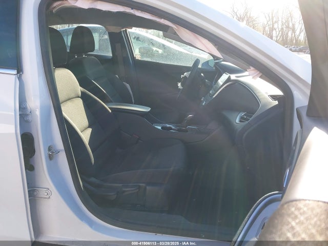 1G1ZD5ST1PF207383 Chevrolet Malibu Fwd 1lt