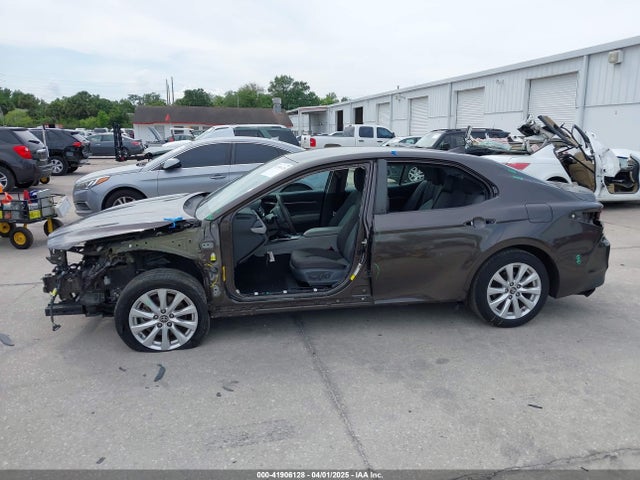 4T1B11HKXKU818442 Toyota CAMRY LE