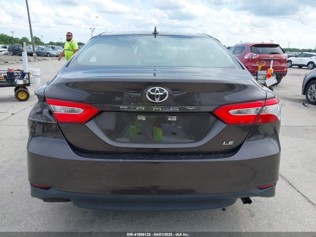 4T1B11HKXKU818442 Toyota CAMRY LE