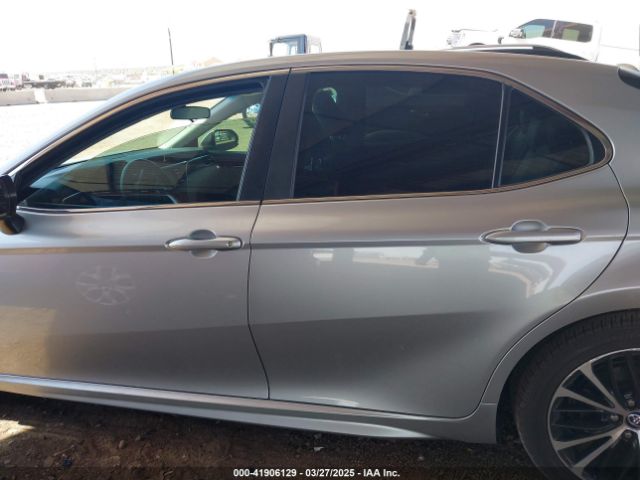 4T1B21HK5JU501356 Toyota Camry Hybrid Se