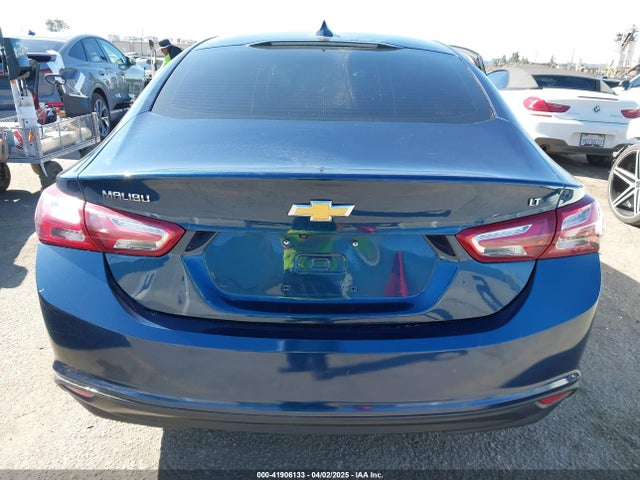 1G1ZD5ST5LF072872 Chevrolet Malibu Fwd Lt