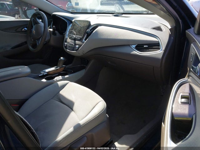 1G1ZD5ST5LF072872 Chevrolet Malibu Fwd Lt