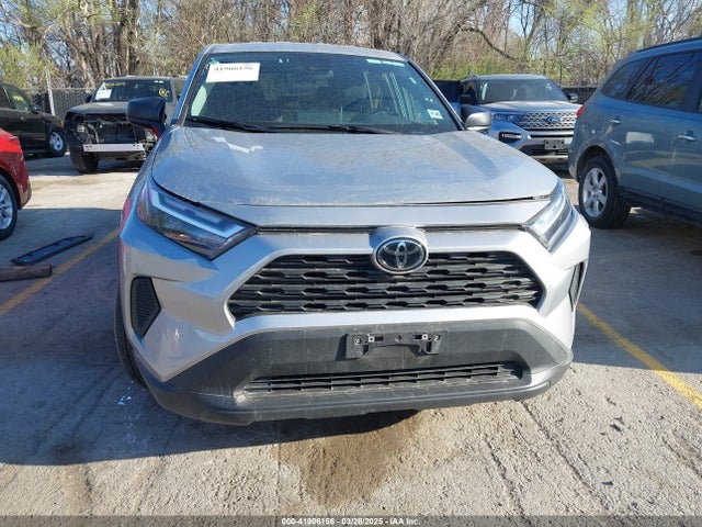 2T3F1RFV5RW449651 Toyota RAV4 LE