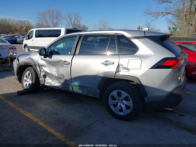 2T3F1RFV5RW449651 Toyota RAV4 LE