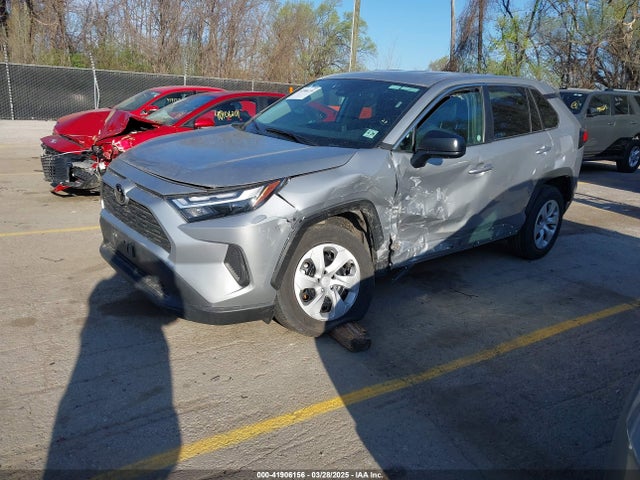 2T3F1RFV5RW449651 Toyota RAV4 LE