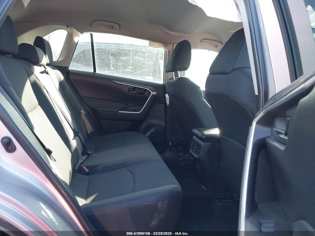 2T3F1RFV5RW449651 Toyota RAV4 LE