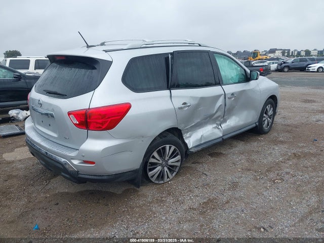 5N1DR2MN4JC612044 Nissan Pathfinder Sv
