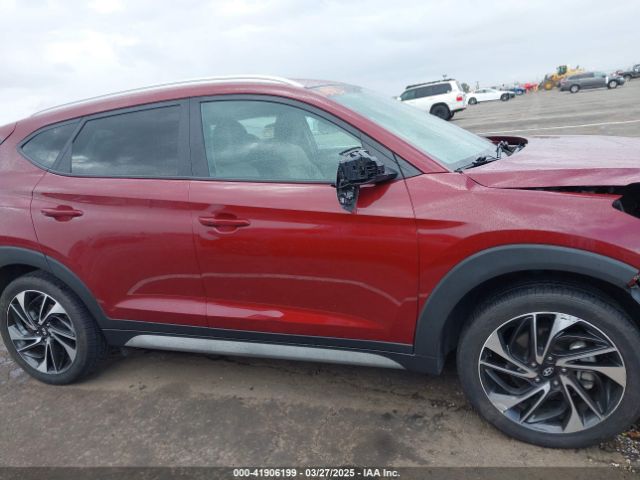 KM8J33ALXKU855608 Hyundai Tucson Sport