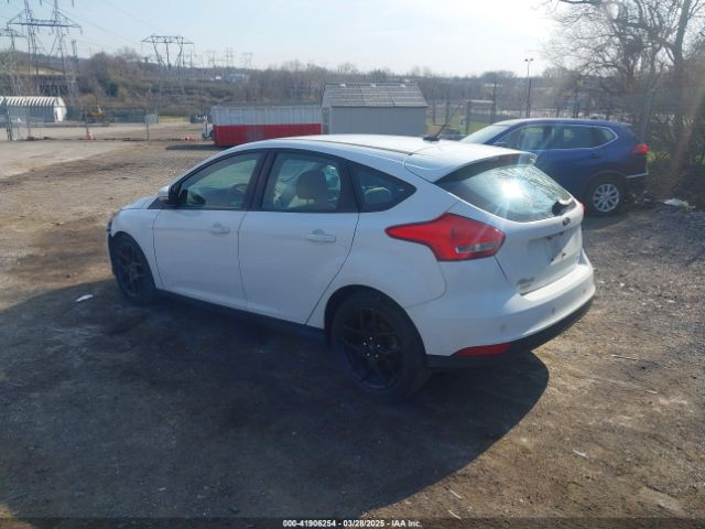 1FADP3K28GL332859 Ford FOCUS SE