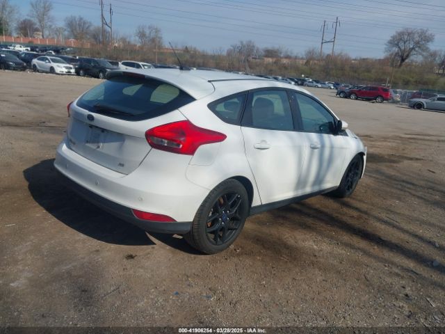 1FADP3K28GL332859 Ford FOCUS SE