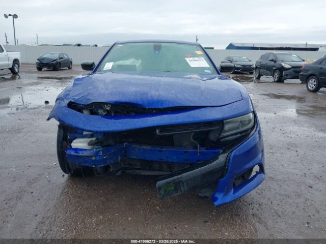 2C3CDXBGXKH748729 Dodge Charger Sxt Rwd