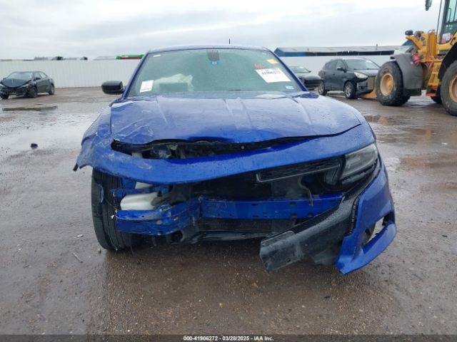 2C3CDXBGXKH748729 Dodge Charger Sxt Rwd