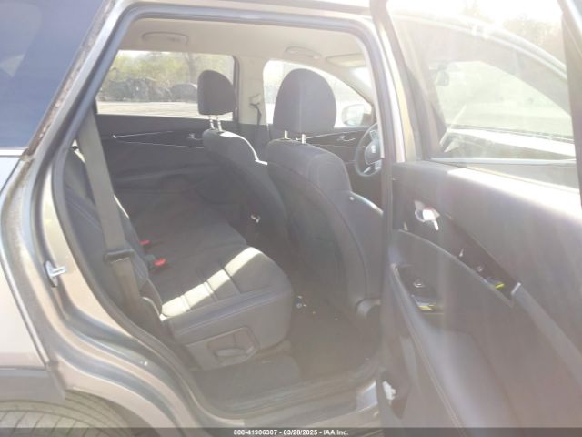 5XYPGDA55KG489620 KIA Sorento 3.3l Lx