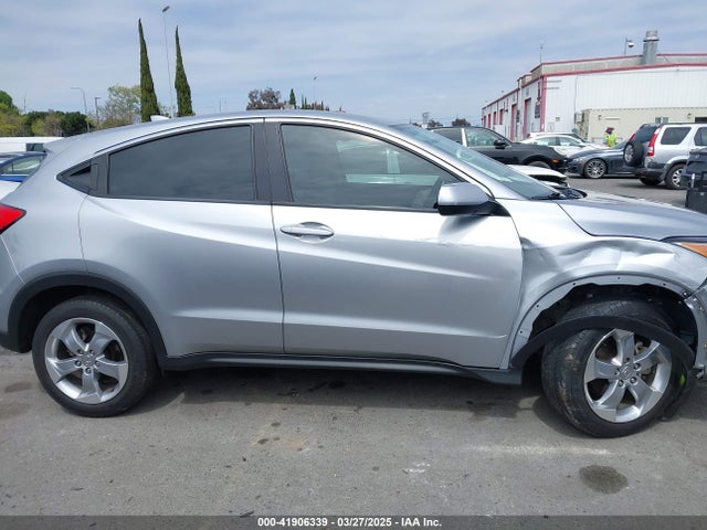 Honda HR-V LX 2019 3CZRU5H37KG710447 Image 14