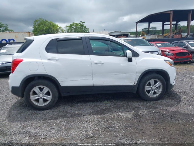 3GNCJKSBXLL228414 Chevrolet Trax Fwd Ls