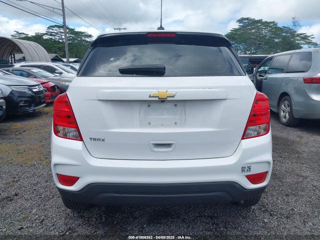 3GNCJKSBXLL228414 Chevrolet Trax Fwd Ls