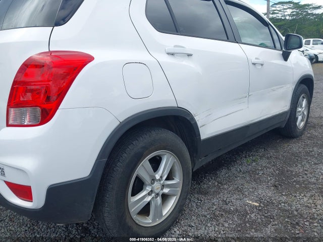 3GNCJKSBXLL228414 Chevrolet Trax Fwd Ls