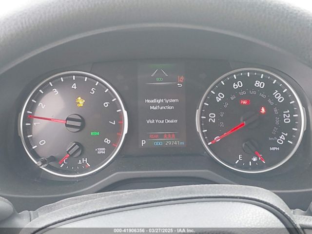 2T3G1RFV1KW067241 Toyota RAV4 LE