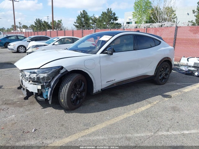 3FMTK3R75PMA92248 Ford Mustang Mach-e Premium