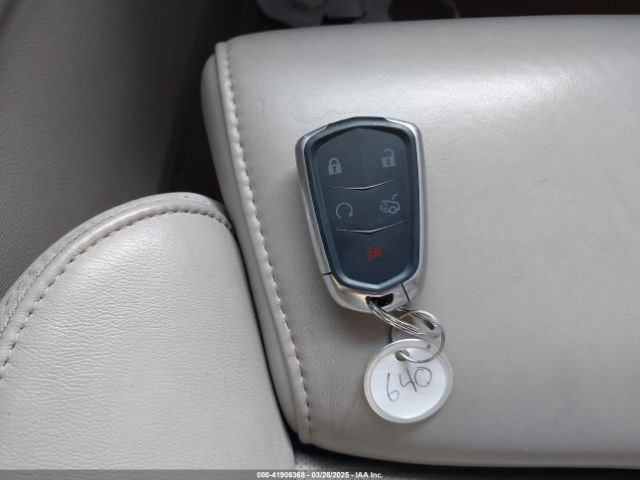 2G61P5S33F9225437 Cadillac Xts Premium