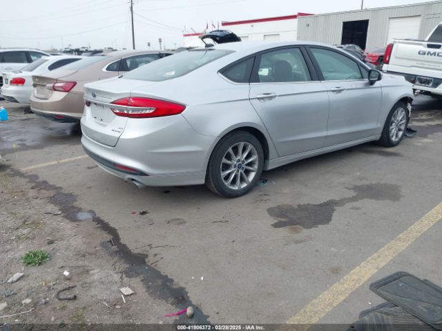 3FA6P0LUXHR317743 Ford Fusion Hybrid Se