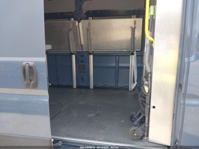 3C6URVJG8KE551746 RAM Promaster 3500 Cargo Van High Roof 159 Wb Ext