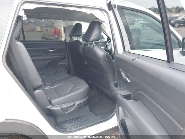 5TDAAAB56RS060312 Toyota Grand Highlander Xle