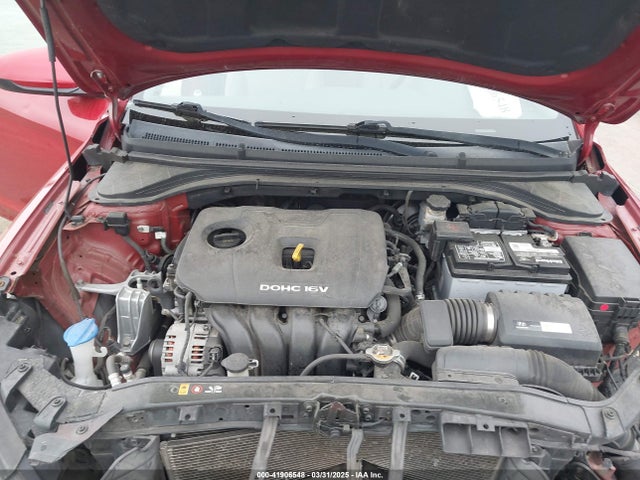 5NPD84LF2HH056473 Hyundai ELANTRA SE