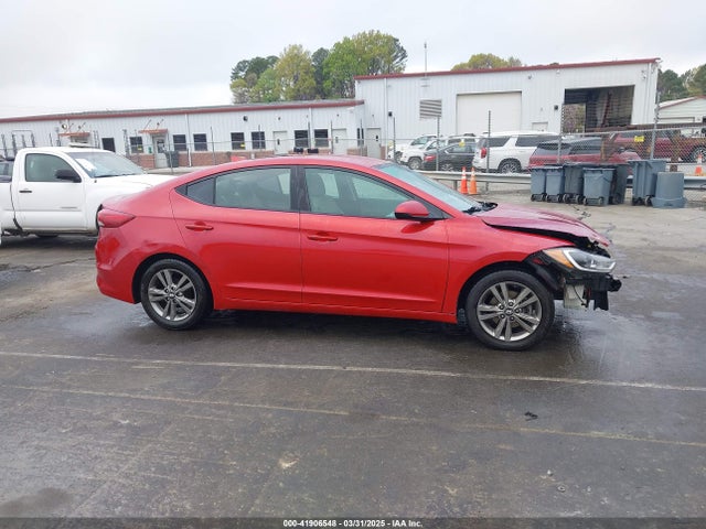 5NPD84LF2HH056473 Hyundai ELANTRA SE
