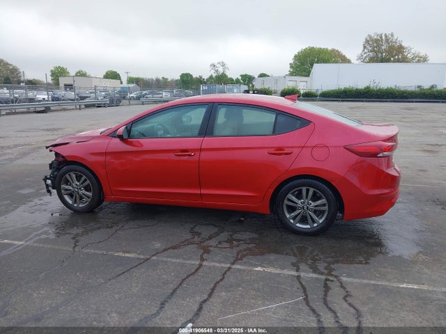 5NPD84LF2HH056473 Hyundai ELANTRA SE