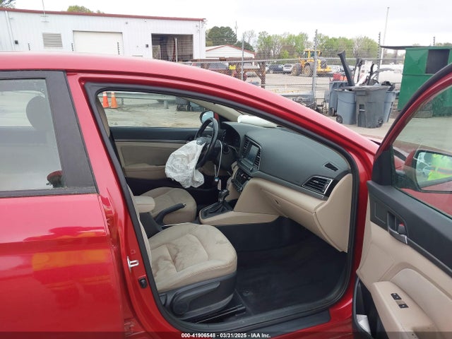 5NPD84LF2HH056473 Hyundai ELANTRA SE