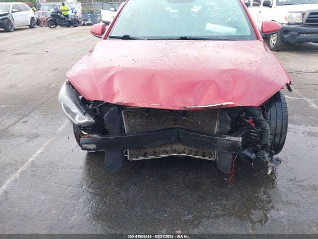 5NPD84LF2HH056473 Hyundai ELANTRA SE