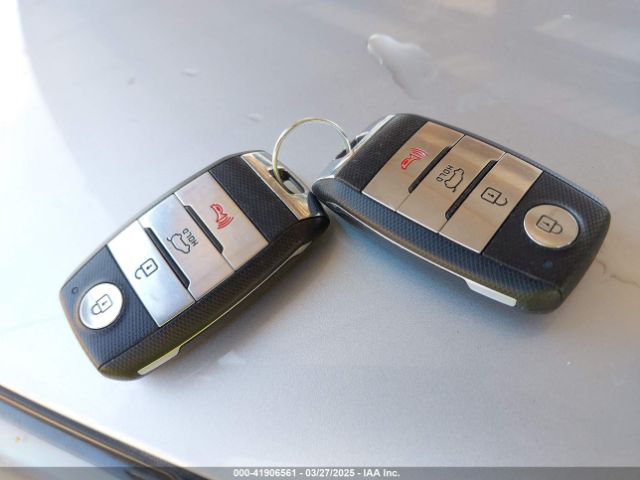 KNDCM3LD1K5232291 KIA Niro Plug-in Hybrid Lx