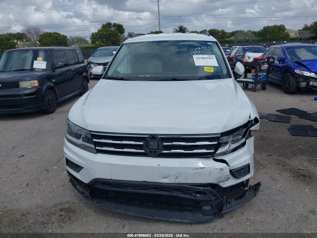 3VV3B7AX7JM219565 Volkswagen Tiguan