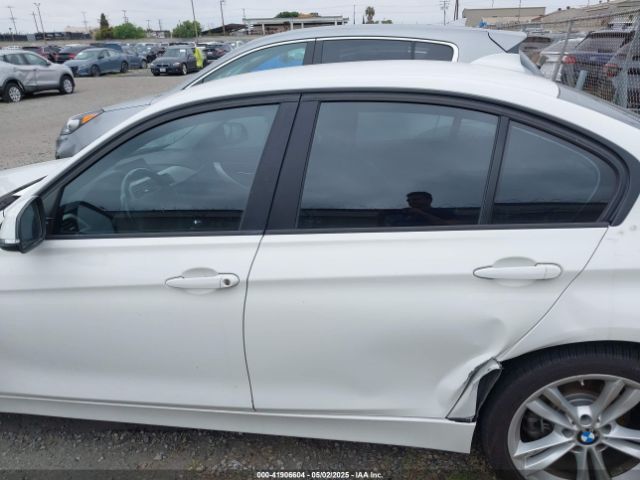 WBA8E1G33HNU17182 BMW 320i