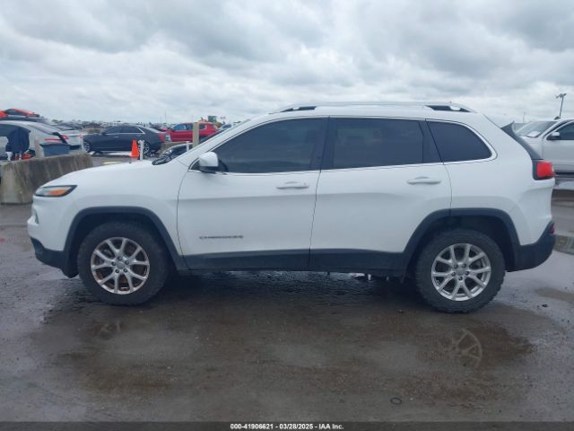 1C4PJMCB3JD528531 Jeep Cherokee Latitude 4x4