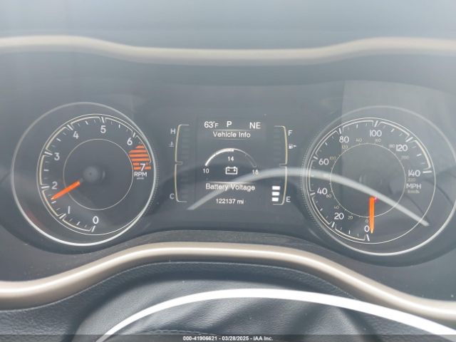 1C4PJMCB3JD528531 Jeep Cherokee Latitude 4x4