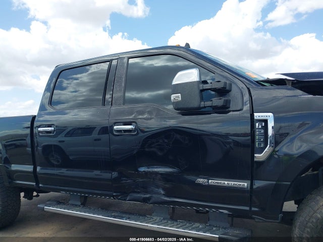 1FT7W2BT8KEE12706 Ford F-250 Lariat