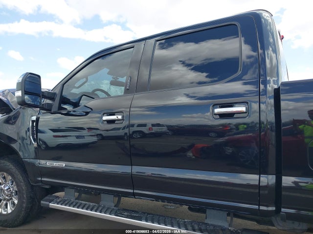 1FT7W2BT8KEE12706 Ford F-250 Lariat