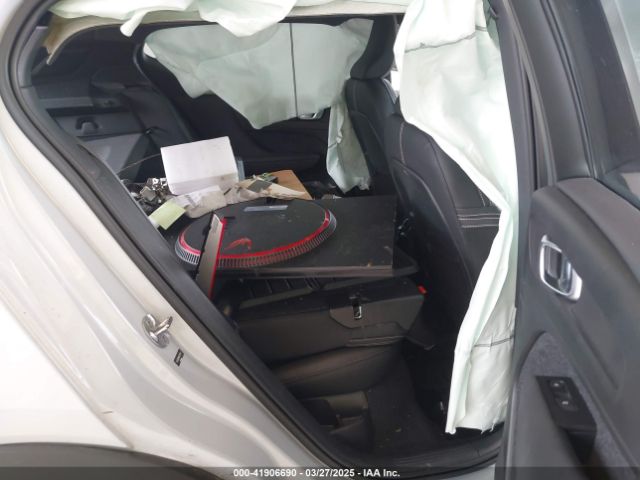 YV4162UM4N2722947 Volvo Xc40 T5 R-design