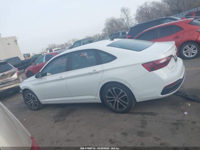 3VWBM7BU1NM019096 Volkswagen Jetta 1.5t Sport