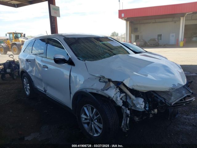 5XYPG4A55KG558127 KIA Sorento 3.3l Lx